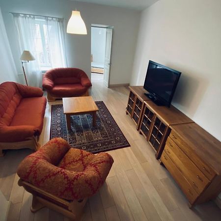 Spacious - 140 Square Meters Apartment, Vilnius City Centre エクステリア 写真