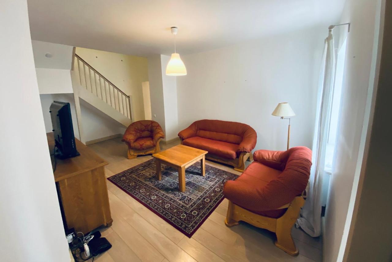 Spacious - 140 Square Meters Apartment, Vilnius City Centre エクステリア 写真